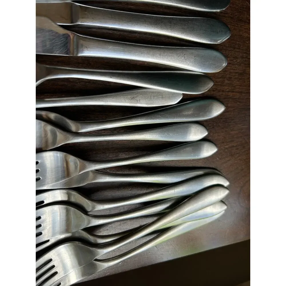 25 piece set Robert Welch RW Meridian pattern 18/10 stainless steel